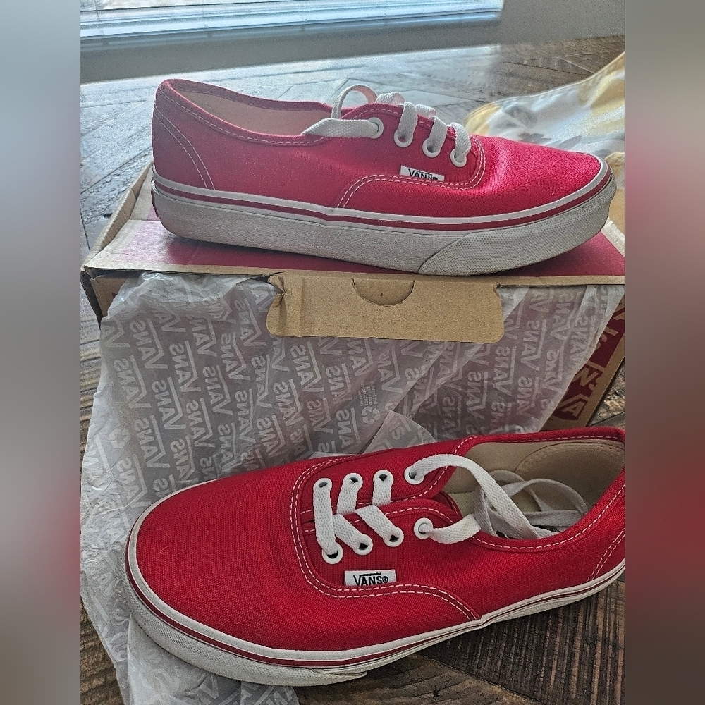 Vans Red Tru Kids Red Canvas activewear Sneakers Size 3.5